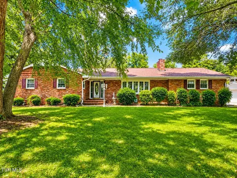 Exterior - 501 E 9th Avenue Johnson City Tn 37601, Johnson City, TN 37601 photo 3 of 26