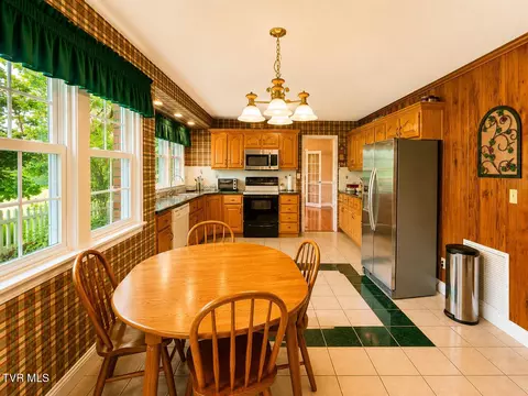Kitchen - 501 E 9th Avenue Johnson City Tn 37601, Johnson City, TN 37601 photo 8 of 9