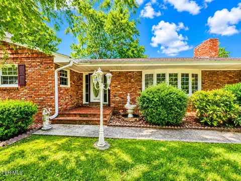 Exterior - 501 E 9th Avenue Johnson City Tn 37601, Johnson City, TN 37601 photo 5 of 26