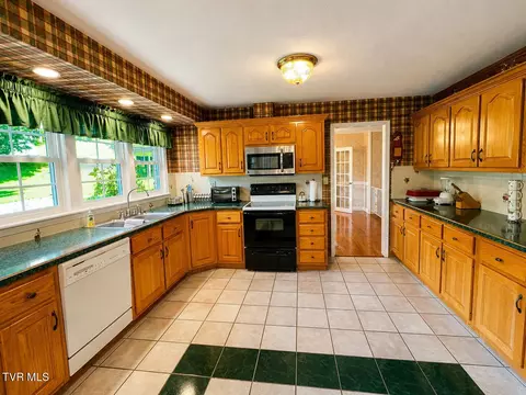 Kitchen - 501 E 9th Avenue Johnson City Tn 37601, Johnson City, TN 37601 photo 1 of 9