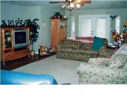 76 Davis Dr, Bryant, AL 35958 photo 2