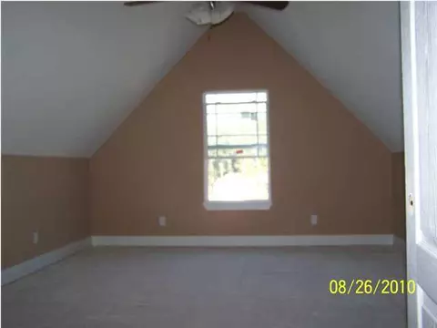 686 Soaring Eagle Cir, Hixson, TN 37343 photo 9