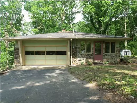 6803 Pine Dr, Chattanooga, TN 37421 photo 3