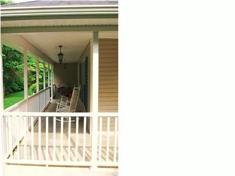 7421 Sutton Rd, Ooltewah, TN 37363 photo 2