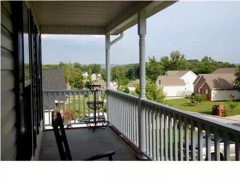6159 Gibbs Ln, Ooltewah, TN 37363 photo 4