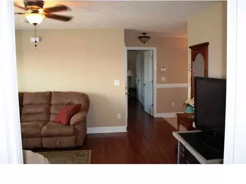 109 Mcclain St, Ringgold, GA 30736 photo 5