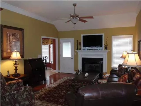 8564 Derry Berry Ln, Hixson, TN 37343 photo 2