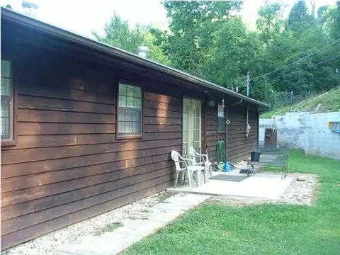 137 Spring St, Spring City, TN 37381 photo 8
