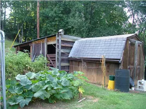 137 Spring St, Spring City, TN 37381 photo 6