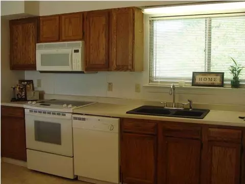 1302 Durham Dr, Chattanooga, TN 37421 photo 9