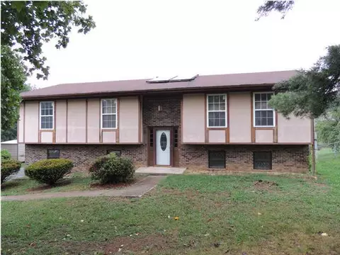 8415 Oak Dr, Chattanooga, TN 37421 photo 1