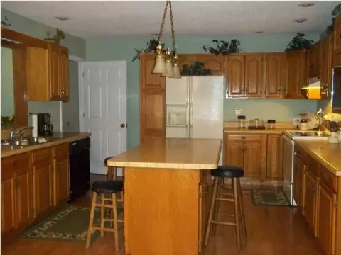 85 Maple Dr, Rossville, GA 30741 photo 4