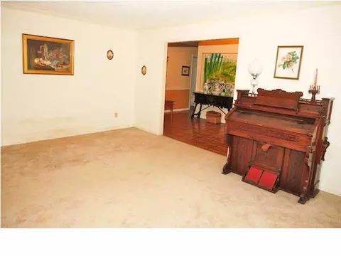 105 Valleybrook Rd, Hixson, TN 37343 photo 2