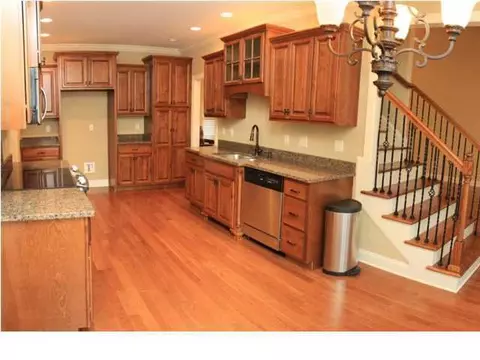8681 Keystone Cir, Chattanooga, TN 37421 photo 6