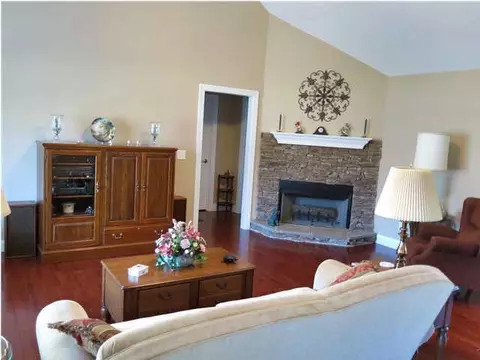 98 Maple St, Dunlap, TN 37327 photo 4