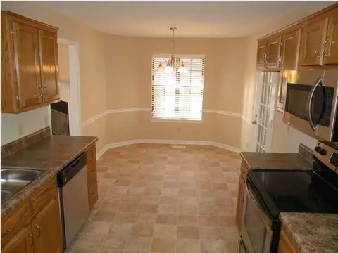 1917 Howell Mill Dr, Chattanooga, TN 37421 photo 6