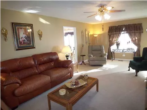 11 Valley Breeze Dr, Ringgold, GA 30736 photo 3