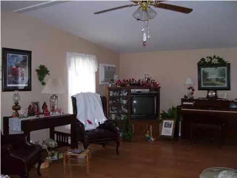 578 Hass Rd, Jasper, TN 37347 photo 2