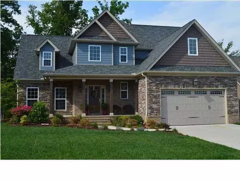 8736 Walnut Leaf Dr, Ooltewah, TN 37363 photo 1
