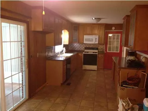 611 Phillips Ave, Jasper, TN 37347 photo 2