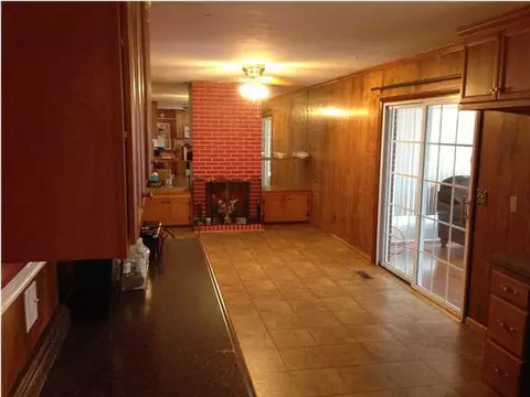 611 Phillips Ave, Jasper, TN 37347 photo 3