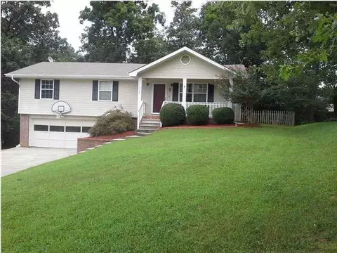 8107 Fallen Maple Dr, Chattanooga, TN 37421 photo 1