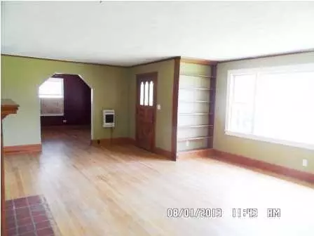 6893 Robin Dr, Chattanooga, TN 37421 photo 2