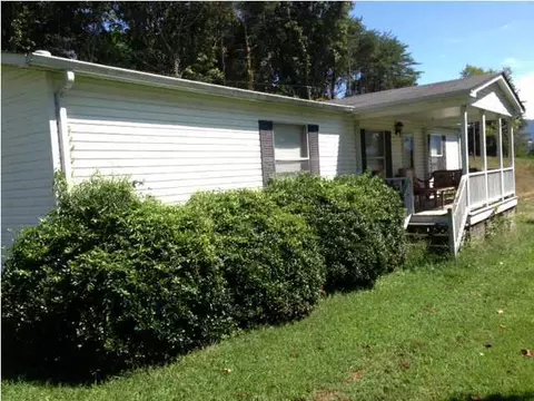 66 Hamilton St, Dunlap, TN 37327 photo 1