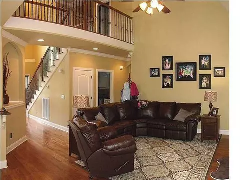 8641 Keystone Cir, Chattanooga, TN 37421 photo 5