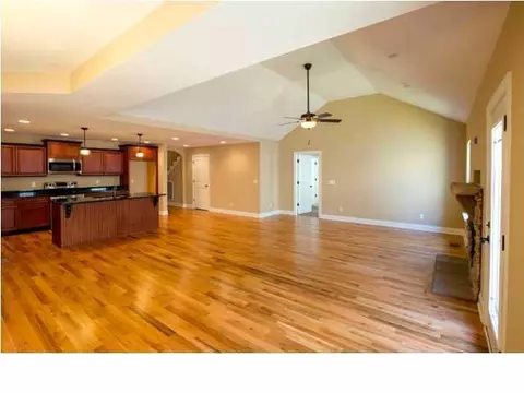 736 Soaring Eagle Cir, Chattanooga, TN 37343 photo 6