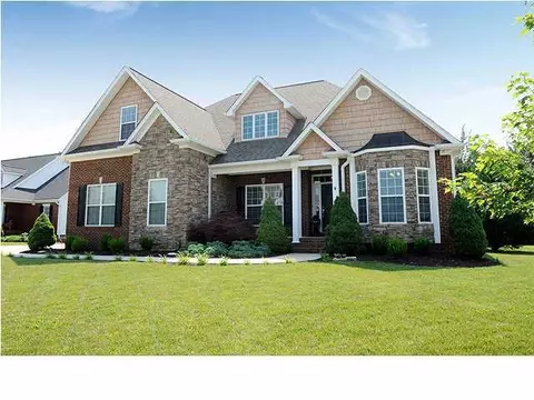 7764 Tranquility Dr, Ooltewah, TN 37363 photo 1