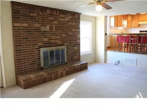1923 Lake Peninsula Dr, Hixson, TN 37343 photo 3