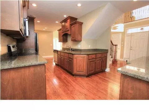 8242 Double Eagle Ct, Ooltewah, TN 37363 photo 9
