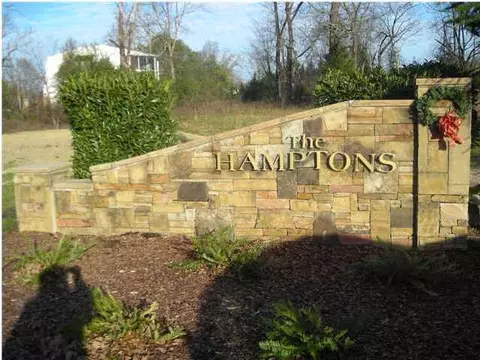 8206 Double Eagle Ct, Ooltewah, TN 37363 photo 1