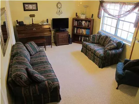 4038 E Freedom Cir, Ooltewah, TN 37363 photo 3