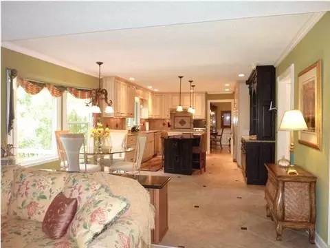 9225 Evening Shadow Dr, Chattanooga, TN 37421 photo 5