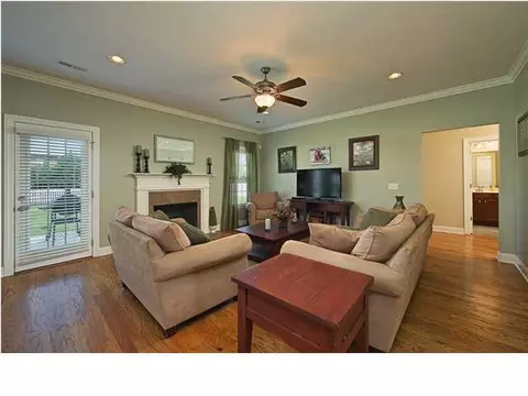 8317 Frontgate Cir, Ooltewah, TN 37363 photo 10