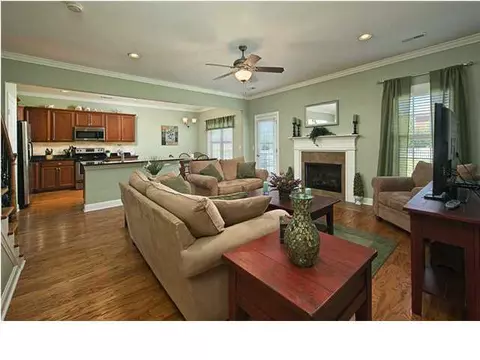8317 Frontgate Cir, Ooltewah, TN 37363 photo 12