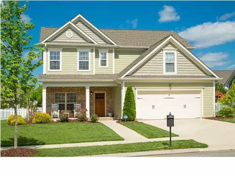 8317 Frontgate Cir, Ooltewah, TN 37363 photo 1