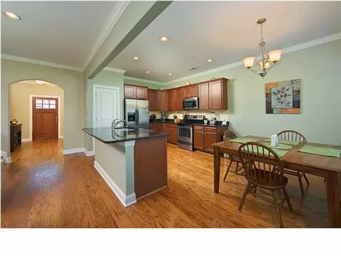 8317 Frontgate Cir, Ooltewah, TN 37363 photo 5