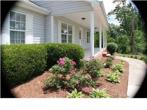2006 Cluster Dr, Dalton, GA 30721 photo 4