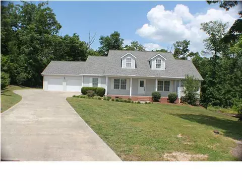 2006 Cluster Dr, Dalton, GA 30721 photo 1