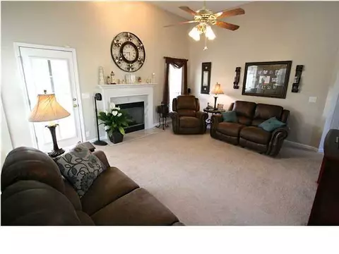 27 Windemere Dr, Ringgold, GA 30736 photo 2