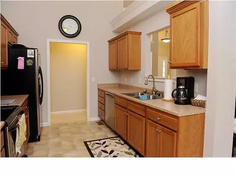 7491 Pfizer Dr, Ooltewah, TN 37363 photo 8