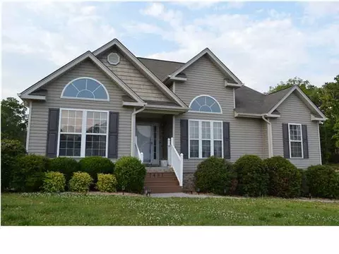 7491 Pfizer Dr, Ooltewah, TN 37363 photo 1