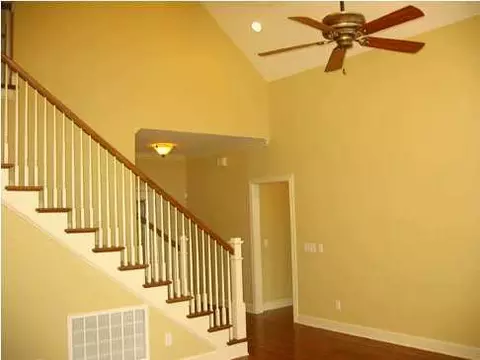 8711 Keystone Cir, Chattanooga, TN 37421 photo 3