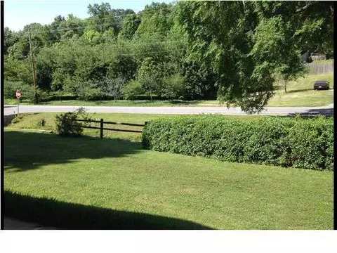 7803 Celeste Ln, Hixson, TN 37343 photo 4