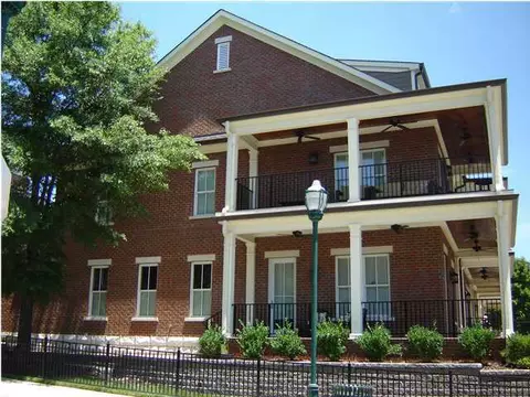 105 E Third St, Chattanooga, TN 37402 photo 2