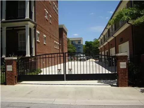 105 E Third St, Chattanooga, TN 37402 photo 3