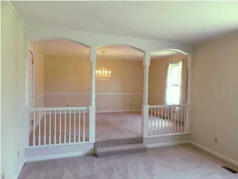 9540 Brainerd Rd, Chattanooga, TN 37421 photo 5